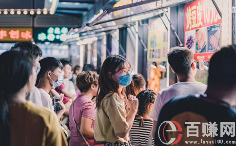 擺地攤生意火了，但并不是每個人都適合擺地攤!